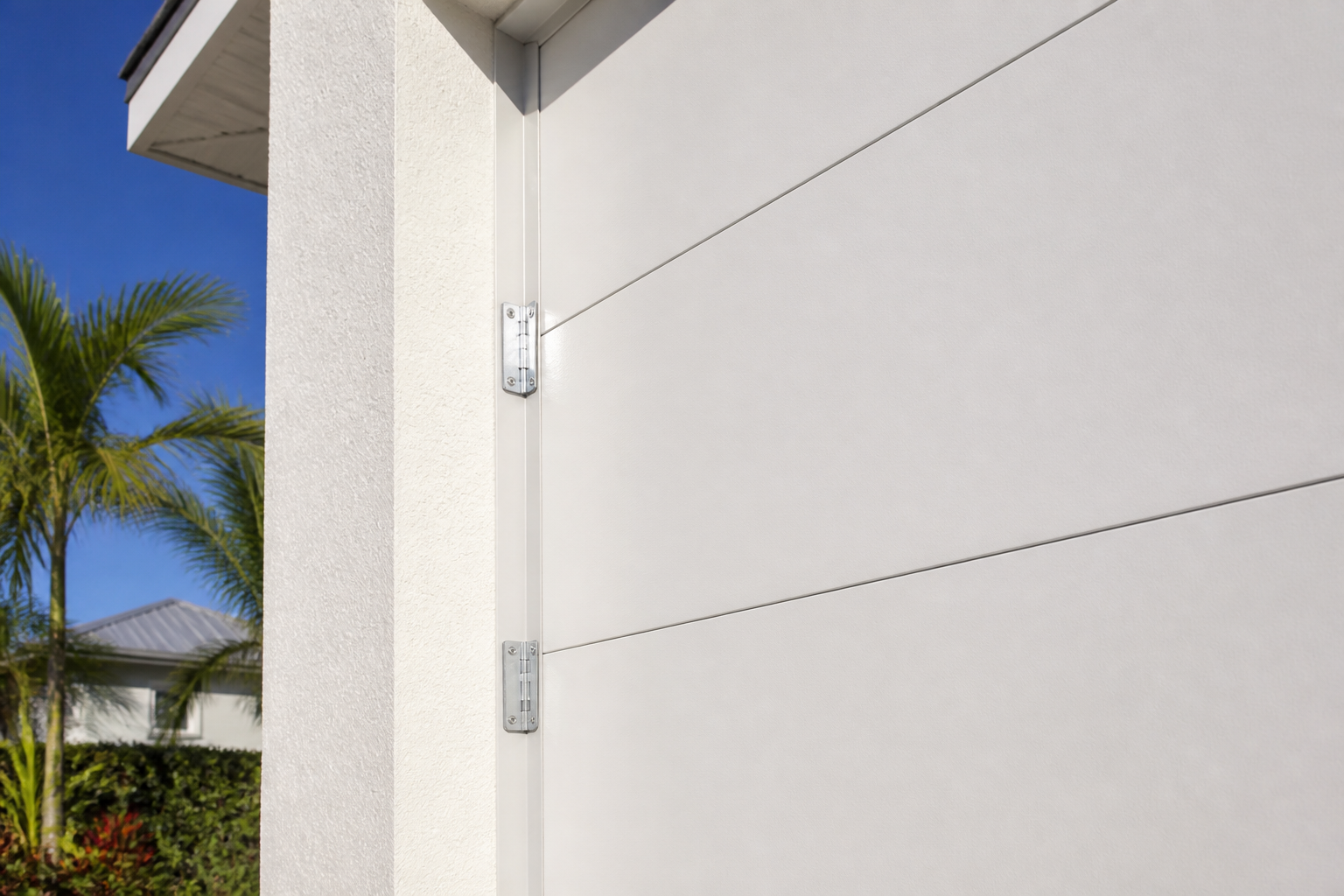Impact Garage Doors in Stuart, FL | TruePane Windows & Doors - detail 1